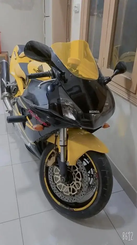 Used Honda CBR1000RR for sale in Islamabad