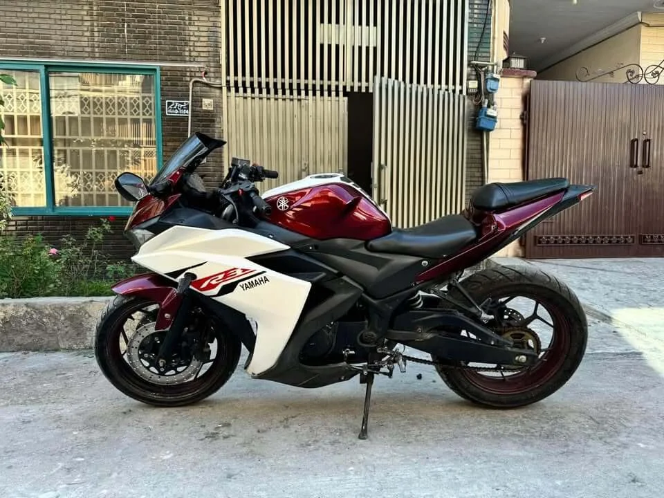 Yamaha R3 sports bike